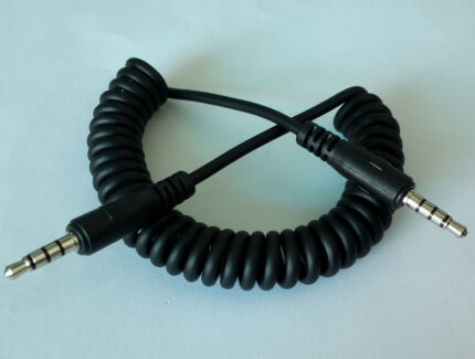 coiled-retractable-cable connector detail