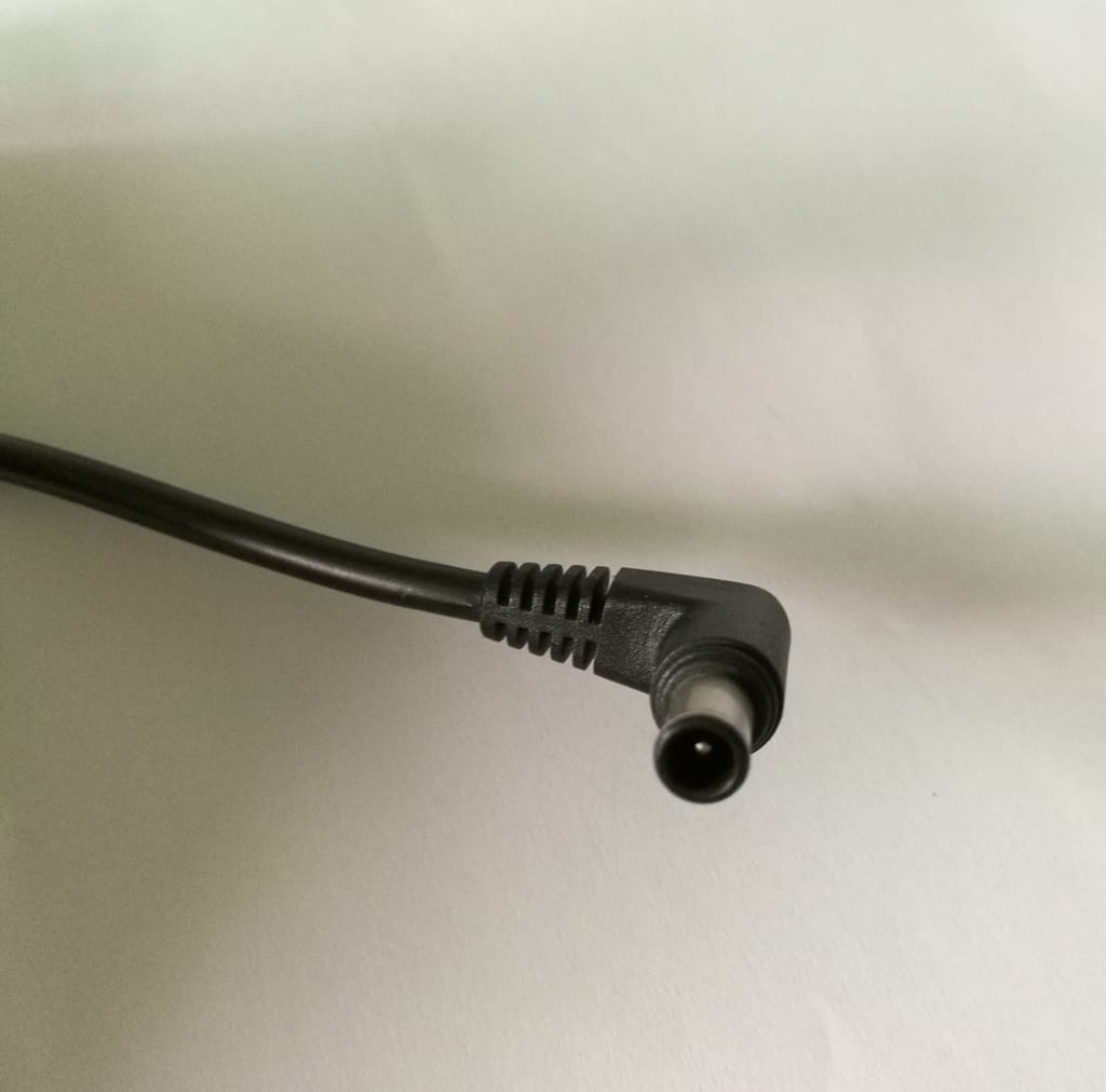 dc-4017-right-angle-power-cable dc-4017-right-angle-power-cable