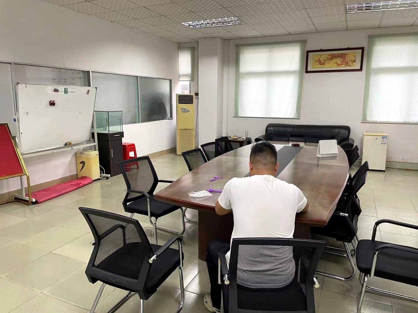 Meeting area at the HKWIRE facility in Shenzhen