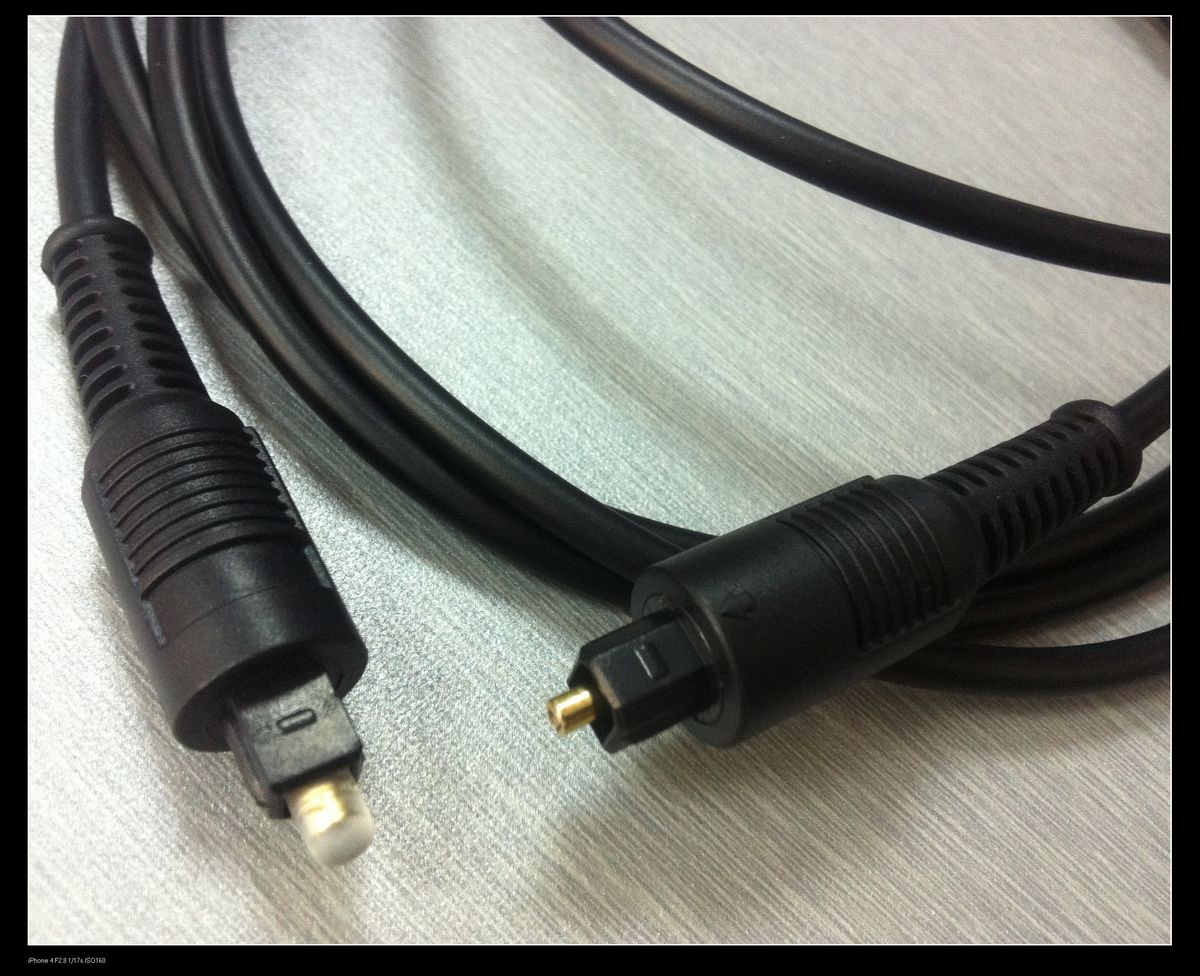 toslink-digital-optical-audio-cable toslink-digital-optical-audio-cable